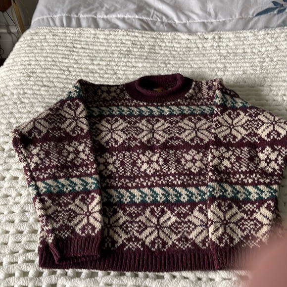 Fair Isle Alps, 💯% wool pullover Lg. Vintage sweater. Colorful. Rolled collar. - Picture 2 of 5